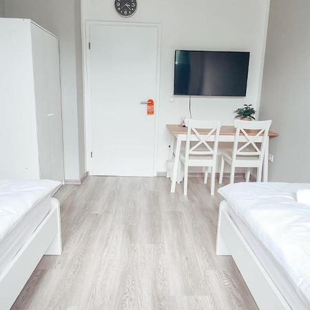 Zweibettzimmer "Grau" In Zentraler Lage Brema Esterno foto